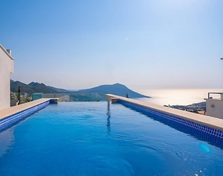 Kaş Kalkan'da Geniş Ailelere Uygun, Özel Havuzlu, Modern Villa - 4