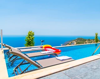 Kaş Bezirgan'da Muhteşem Deniz Manzaralı, Özel Havuzlu, Huzurlu Villa - 1