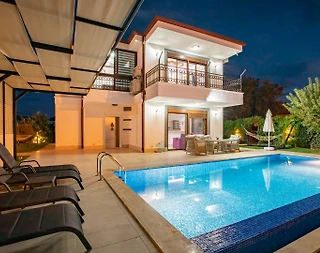 Kaş Andifli'de Özel Havuzlu, Jakuzili, 4 Kişi Kapasiteli Kiralık Villa - 2