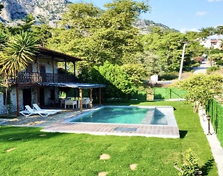 Fethiye Göcek'te Geniş Bahçeli, Özel Havuzlu, Otantik Villa - 4