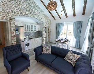 Fethiye Ölüdeniz'de Bahçe İçerisinde, Özel Havuzlu, Müstakil Villa - 3