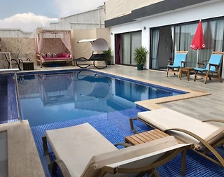 Kaş Bezirgan'da Deniz Manzaralı, Isıtmalı Özel Havuzlu, Kiralık Villa - 5