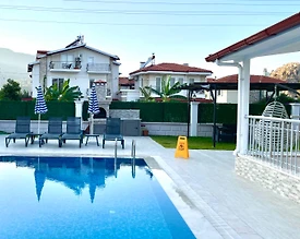 Ortacada Dalyan'da Merkezi Konumda, Özel Havuzlu, Modern Villa - 2