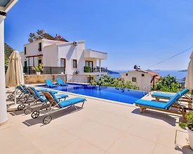 Kaş Kalkan'da Denize Yürüme Mesafesinde, Özel Havuzlu, Jakuzili Villa - 3