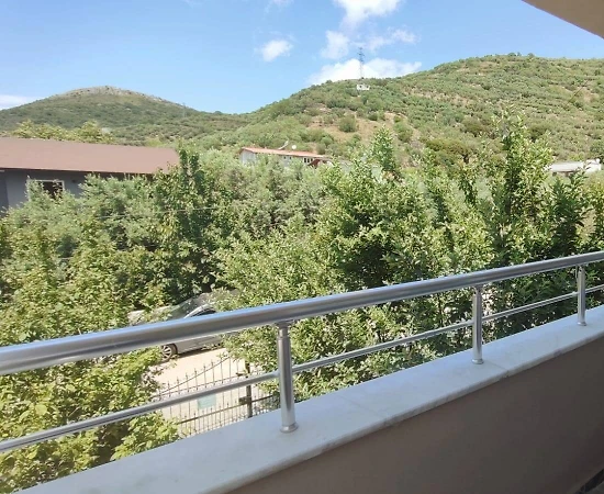 Balıkesir Marmara'da Doğa Manzaralı, Konforlu, Kiralık Lüks Suit - 1