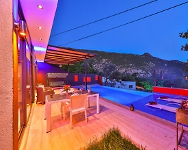 Kaş İslamlar'da Doğa İle İç İçe, Kapalı Havuzlu, Balayı Villası - 2