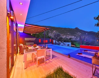 Kaş İslamlar'da Doğa İle İç İçe, Kapalı Havuzlu, Balayı Villası - 2