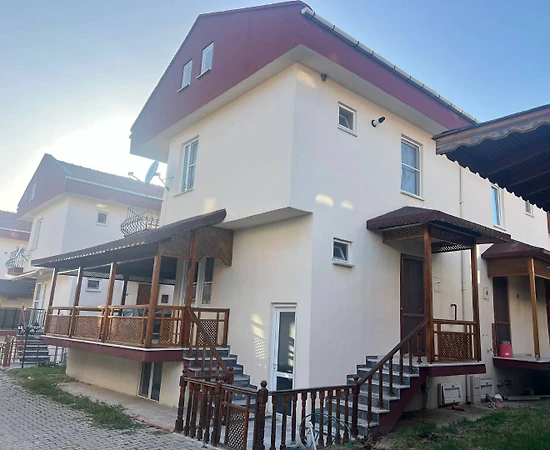 Edirne Enez'de Site İçerisinde, Modern Tasarımlı, 2+1 Kiralık Villa - 1