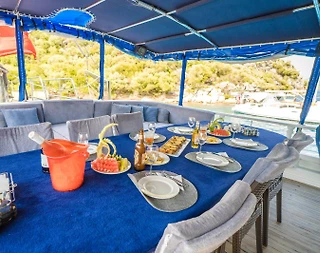 Muğla Marmaris Çıkışlı, 16 Kişilik, 8 Kabinli, Kaptanlı, Kiralık Gulet - 4