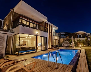 Muğla Bodrum'da Marinaya Yakın, Özel Havuzlu, Manzaralı Villa - 1