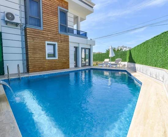 Muğla Fethiye'de Modern İç Dizayna Sahip, Özel Havuzlu, Lüks Villa - 1