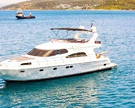 Bodrum Türkbükü Çıkışlı, Muhteşem Denizde, 4 Kişi Kapasiteli Motoryat - 2