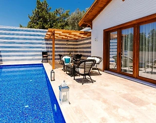 Kaş İslamlar'da Doğa İçerisinde, Özel Havuzlu, Modern Villa - 2
