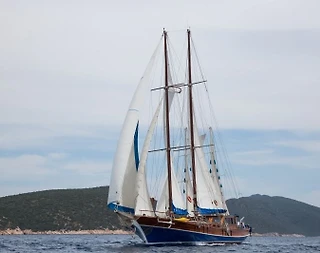 Bodrum'un Eşsiz Doğasında, 12 Kişilik, Kiralık Konforlu Gulet - 3