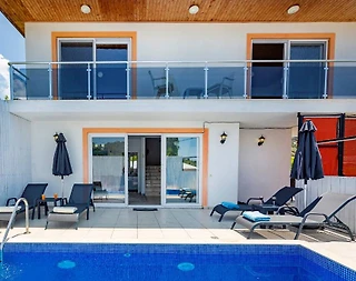 Kaş İslamlar'da Gözlerden Uzak Konumda, Özel Havuzlu, Jakuzili Villa - 1