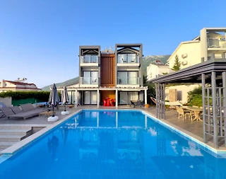 Fethiye Ölüdeniz'de Gözalıcı Mimarili, Özel Havuzlu, 4+1 Villa - 3