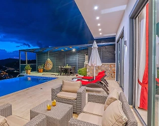 Kaş Kördere'de Doğa ve Deniz Manzaralı, Özel Havuzlu, Balayı Villası - 2