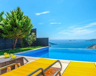 Kaş Kördere'de Doğanın Kucağında, Özel Havuzlu, Geniş Villa - 2