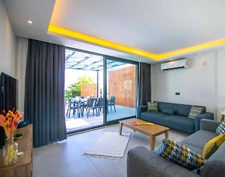 Kaş İslamlar'da Modern Tasarımlı, Özel Havuzlu, 3+1 Şık Villa  - 5