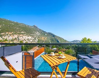 Kaş İslamlar'da Modern Tasarımlı, Özel Havuzlu, 3+1 Şık Villa  - 4