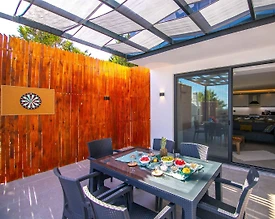 Kaş İslamlar'da Modern Tasarımlı, Özel Havuzlu, 3+1 Şık Villa - 3