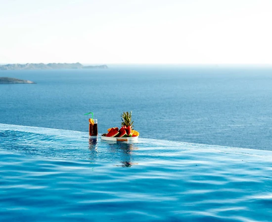 Kaş Gökçeören'de Deniz Manzaralı, Sonsuzluk Havuzlu, Modern Villa - 1