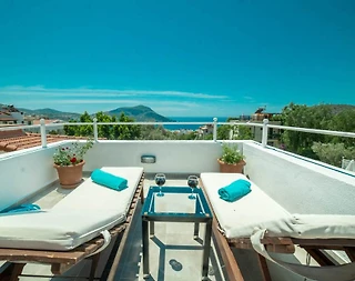 Kaş Kalkan'da Merkeze ve Denize Yakın, Jakuzili, 2 Kişilik Suit - 1