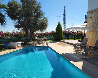 Antalya Manavgat'ta Geniş Bahçeli, Özel Havuzlu, 3+1 Şık Villa - 4