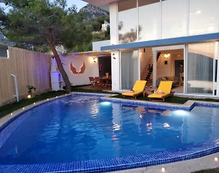 Kaş İslamlar'da Doğa İçerisinde, Özel Havuzlu, Sinema Odalı, Kiralık Villa - 2