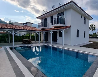Ortaca Dalyan'da Merkezi Konumda, Özel Havuzlu, Dubleks Villa - 3