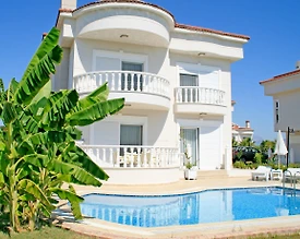 Antalya Serik'te Site İçerisinde, Özel Havuzlu, Konforlu Villa - 2