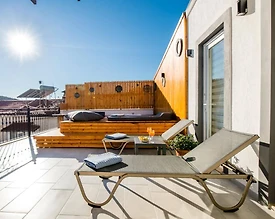 Kaş Kalkan'da Deniz Manzaralı, Çift Jakuzili, 4 Kişilik Tatil Evi - 3