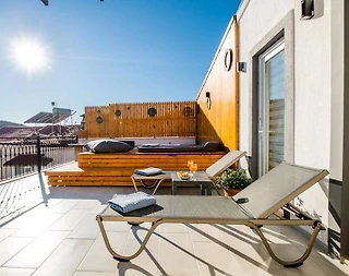 Kaş Kalkan'da Deniz Manzaralı, Çift Jakuzili, 4 Kişilik Tatil Evi - 3