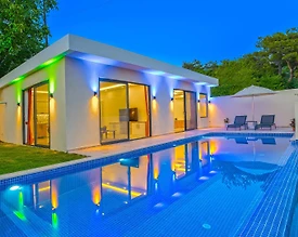 Kaş İslamlar'da Gözlerden Uzak Konumda, Özel Havuzlu, 1+1 Villa - 3