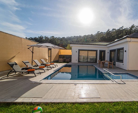 Fethiye Yanıklar'da Doğayla İç İçe, Özel Havuzlu, Jakuzili Villa - 1