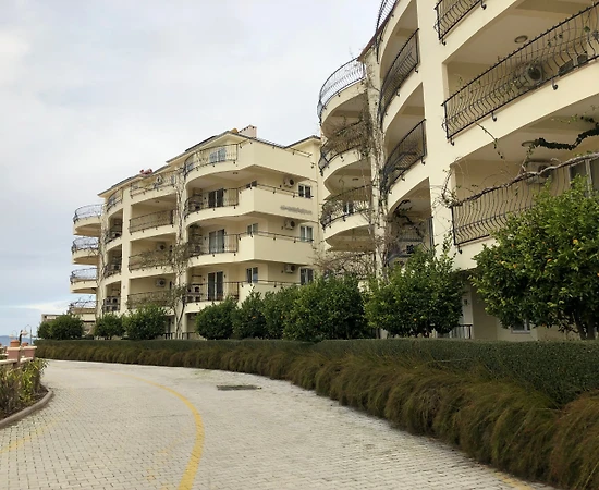 Alanya'da Tesis İçerisinde, Ücretsiz Aqua Parklı, Lüks 3+1 Tatil Evi - 1