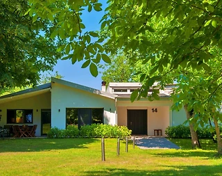 Sapanca Kırkpınar'da Dağ Manzaralı, Ortak Havuzlu, Şirin Villa - 1