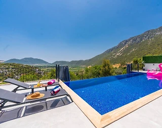 Kaş Bezirgan'da Doğa Manzaralı, Sonsuzluk Havuzlu, Jakuzili Villa - 5