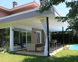 Sapanca Kırkpınar'da Yemyeşil Bahçeli, Özel Havuzlu, Modern Villa - 2