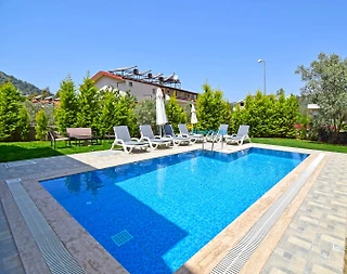 Fethiye Ölüdeniz'de Merkezi Konumda, Özel Havuzlu, Kiralık Villa - 4