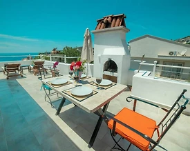 Kaş Kalkan'da Merkeze ve Denize Yakın, Jakuzili, 2 Kişilik Suit - 3