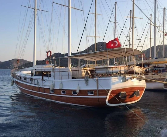  Marmaris Bozburun'da Mavinin Her Tonuna Sahip, 5 Kabinli, Lüks Gulet - 1