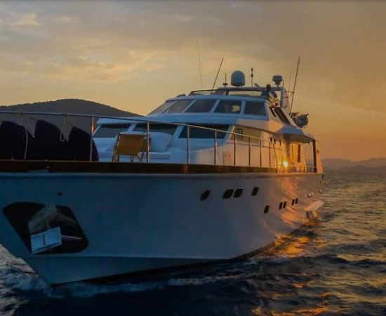 Bodrum'da Engin Denizlere Yolculuk, Kiralık Motoryat - 1