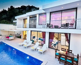 Kaş İslamlar'da Sakin Konumda, Özel Havuzlu, Jakuzili, Kiralık Villa - 2