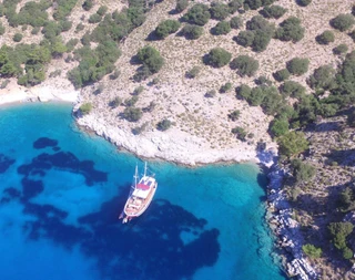 Göcek'te Eşsiz Derinliklerde, Kalabalık Gruplara Uygun, Kiralık Gulet - 3