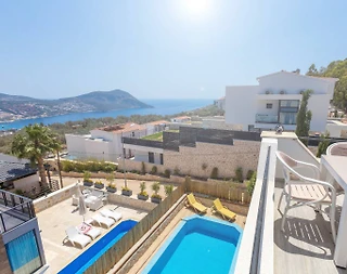 Kalkan Merkez'de Muhteşem Deniz Manzaralı, Özel Havuzlu, Kiralık Villa - 2