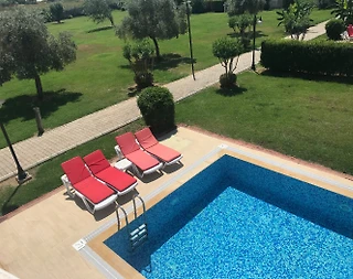 Antalya Serik'te Site İçerisinde, Özel Havuzlu, Geniş Bahçeli Villa - 4