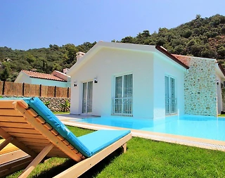 Fethiye Ölüdeniz'de Minimalist Tasarımlı, Özel Havuzlu, Şirin Villa - 4