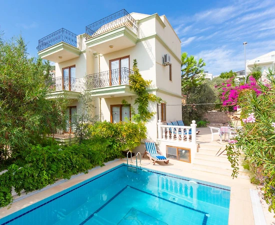 Kaş Kalkan'da Deniz Manzaralı, Özel Havuzlu, Kiralık Villa - 1