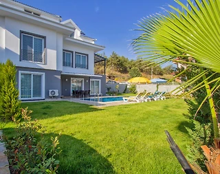 Fethiye Foça'da Büyük Bahçe İçerisinde, Özel Havuzlu, Kiralık Villa - 2